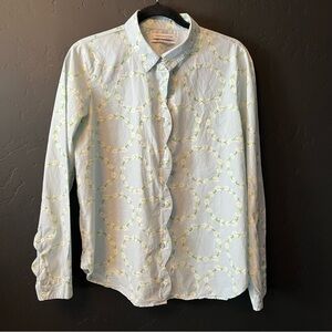 Urban outfitters women shirt Size: L color: light blue/ floral print
